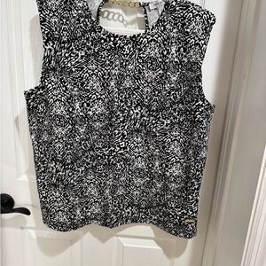 NWOT Nine West Black & White‎ Patterned Sleeveless Top – Size XL